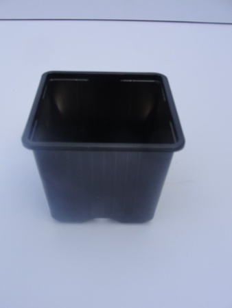 Горшок технический квадратный 9*9*8 см