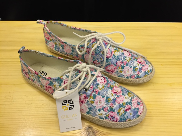 Women stylish footwears