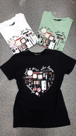 Женская футболка