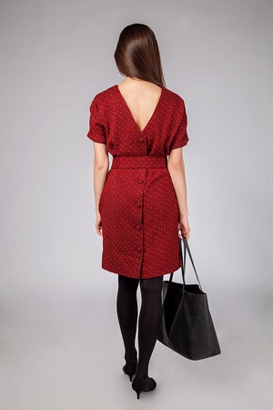 Платье с пуговицами