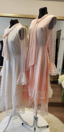 Вечерние и свадебные платья большой выбор. Платья дополнительно по низким ценам с манекенов, выставок и показов