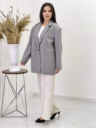 جاكيت نسائي من مصنع ملابس نسائية للبيع ، جاكيت نسائي للرجال هو صيحة الموسم وهذا الموديل سيعمل لمدة سنتين على الأقل ويحقق لك دخلاً جيداً ، كما يمكنك أن تطلب في إنتاجنا مشابه لـ نموذج أو طلب تحت علامتك التجارية الخاصة! تعتبر السترة النسائية الكلاسيكية