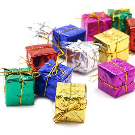 Елочное украшение "Подарочные коробки"