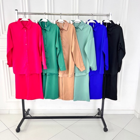 Женские шелковые костюмы