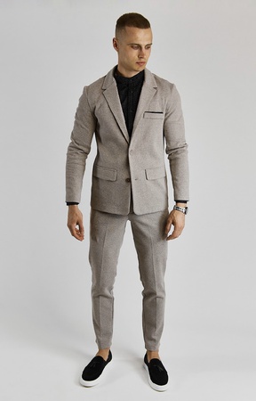 Классический костюм бежевая точка