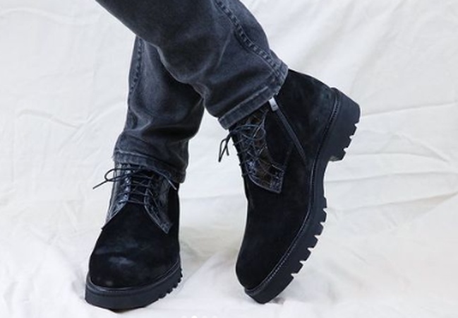 erkekler ve kadınlar için ayakkabılar