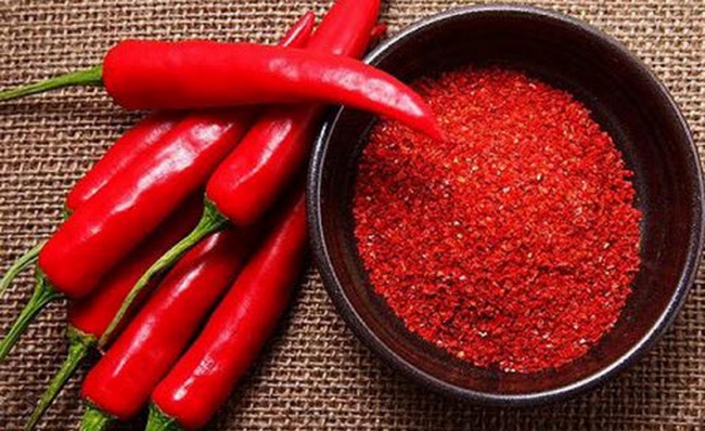 Kırmızı, acı biber (Fergana ve Hint çeşitleri) (KURUTULMUŞ, EĞİLMİŞ, MARİNE)