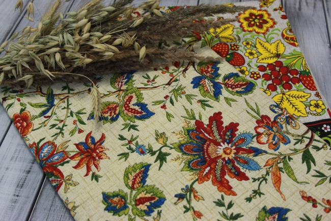 Havlular, masa örtüleri, önlükler, tutacaklar, eldivenler