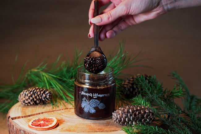 Варенье из молодых сосновых шишек / ДАРЫ-ЮГРЫ-ХМАО / 200 гр