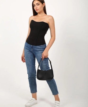 Çok yumuşak kumaştan yapılmış korse