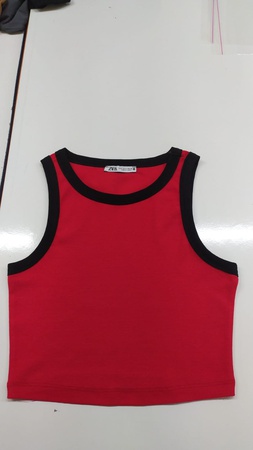 Красная майка