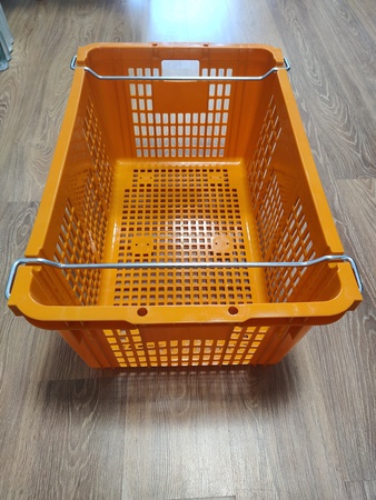 Sepet 79-83 l., gıdaya uygun, güçlendirilmiş delikli plastik