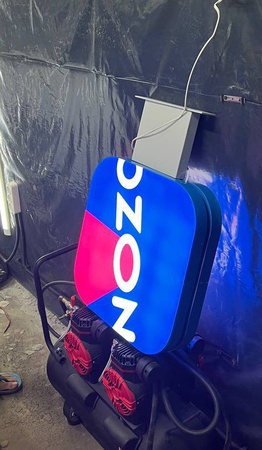 Лайтбокс для наружной рекламы вашего бизнеса