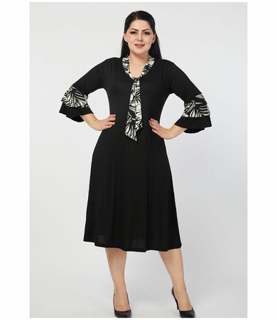 Платье с завязкой