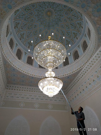 Производитель люстр, дизайнерские люстры на заказ.