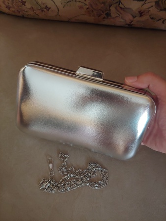 Metal Kasalı Abiye El Çantası- Gümüş Renk