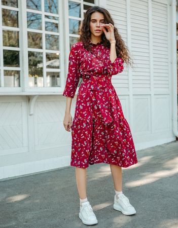 Платье миди на пуговицах