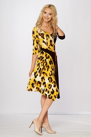 212-1732 Giysi yırtıcı hayvan kültü