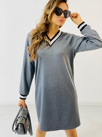 Yarı atletik gençlik elbisesi