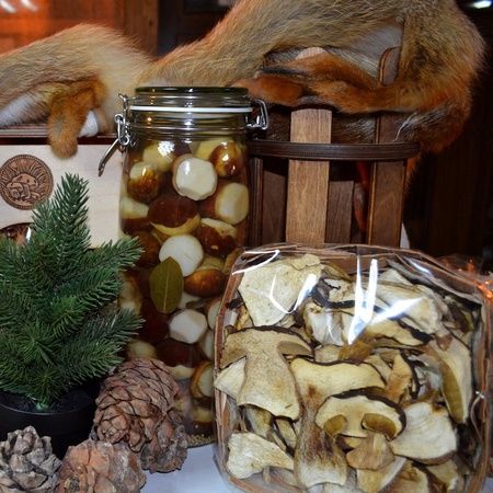 Белые грибы боровики Сибирские в маринаде (ХМАО-ЮГРА)