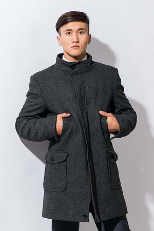 мужская одежда:  мужские костюмы, мужские пиджаки,  мужские брюки, мужские жилеты, мужские рубашки, мужские пальто и полупальто.