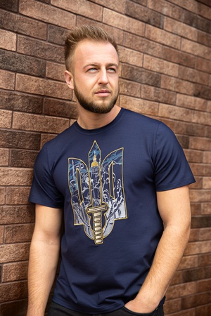 качественные футболки с вышивкой, качественные свитшоты с вышивкой, качественные джемпера с вышивкой