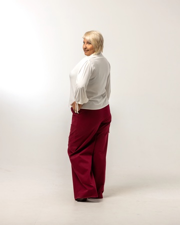 Kadın kot pantolonlu takım