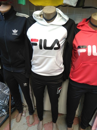 Женская спортивная одежда