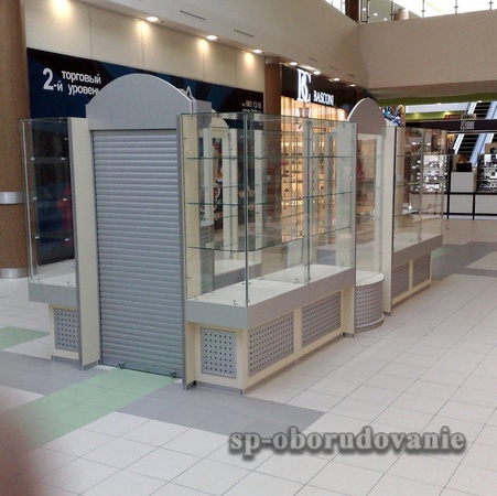 Павильон из стекла и лдсп , размер 1850Х4600Х2000