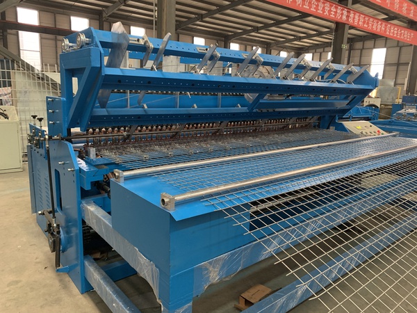 Kaynaklı Yığma Örgü Makinesi