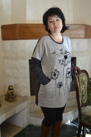 Üreticiden triko tunikler ve elbiseler (tümü stokta)