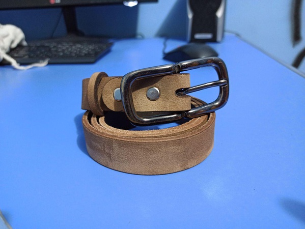 Мужские и Женские ремни ручной работы из Итальянской кожи.