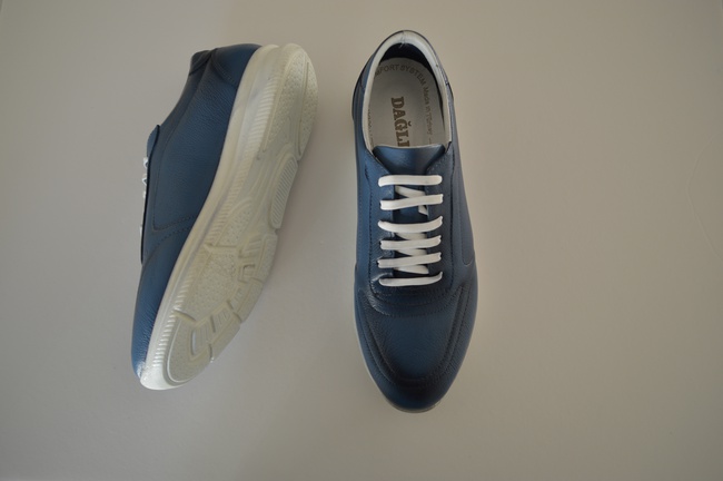 ГОРНАЯ СПОРТИВНАЯ КОЖАННАЯ ОБУВЬ 571