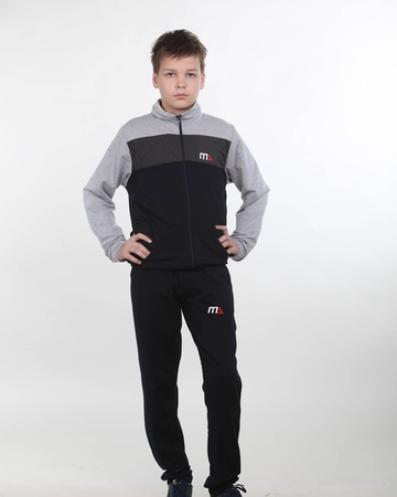 Спортивные костюмы