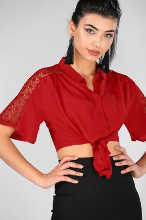 Женская рубашка с завязками