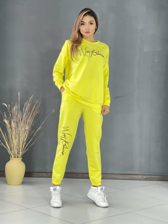 МОДНЫЕ ЖЕНСКИЕ СПОРТИВКИ