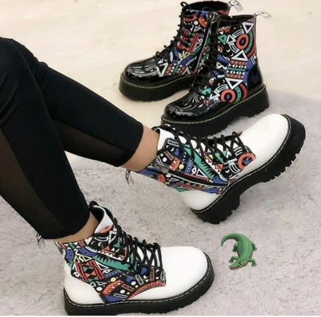 обувь женская ( ботинки, сапоги, кроссовки)