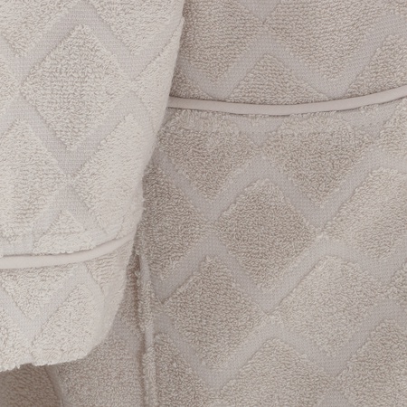 Свободный свитшот с высоким воротом