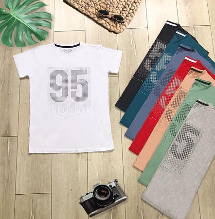 Футболка для мужчин и женщин