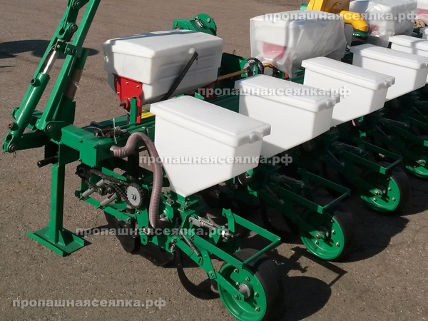 Сеялка пропашная МС-8 эжектор с пластиковыми бунке
