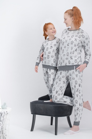 Домашняя одежда (пижамы) для мужчин, женщин и детей