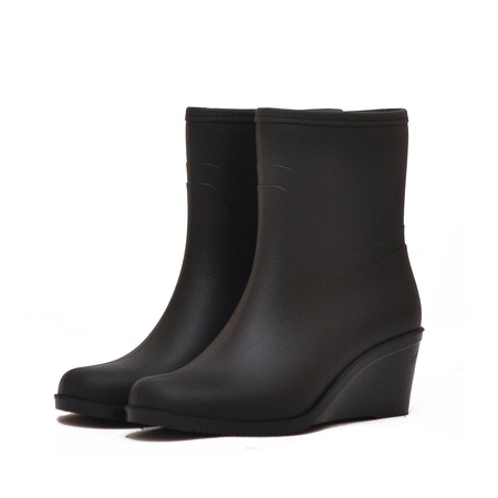 ЖЕНСКИЕ ПОЛУСАПОЖКИ NORDMAN BELLINA НА ТАНКЕТКЕ