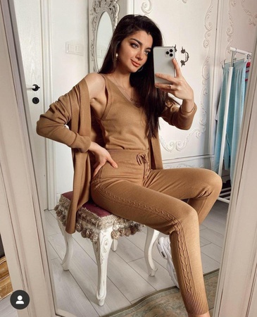 Костюмы,постельное белье