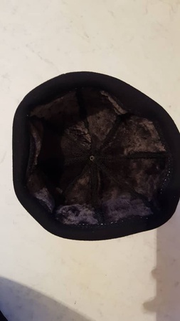 Кожаная шапка с трикотажным подкладом