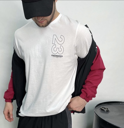 Спортивная мужская одежда