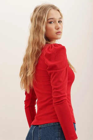 Женская блузка