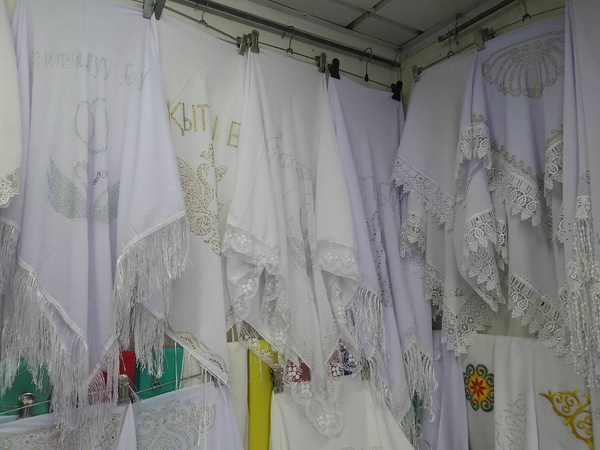 платок белый