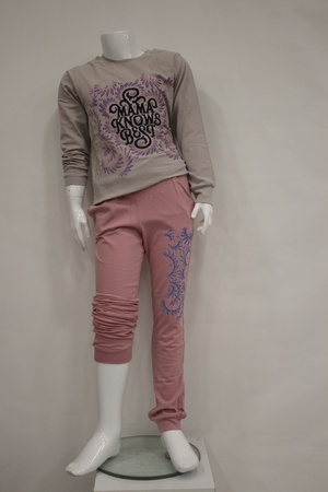 MEVSİMLİK EŞOFMAN TAKIM