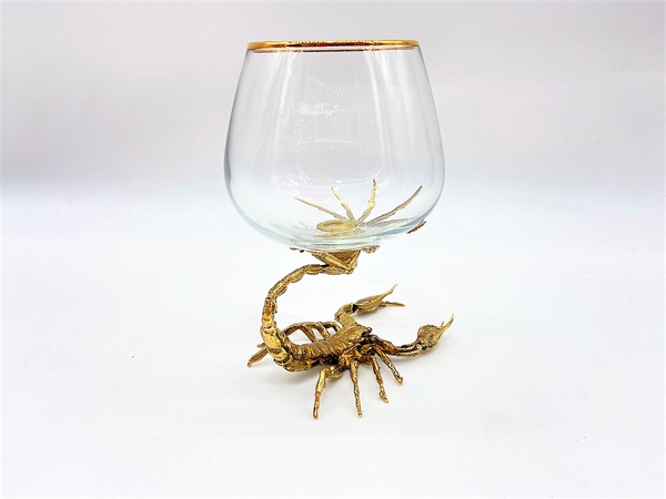 Akrep konyak bardağı