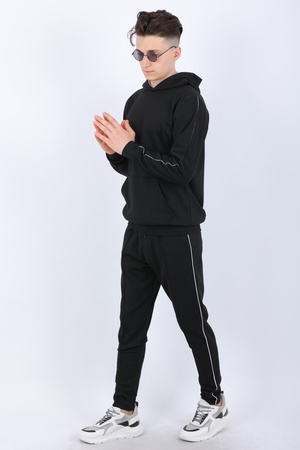 спортивный свитер